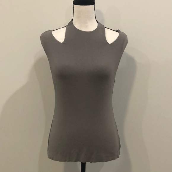 Bailey 44 Top - Picture 1 of 3